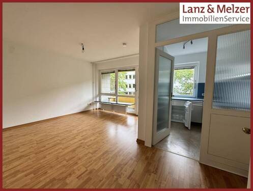 Wohn-/Schlafzimmer / Küche - 