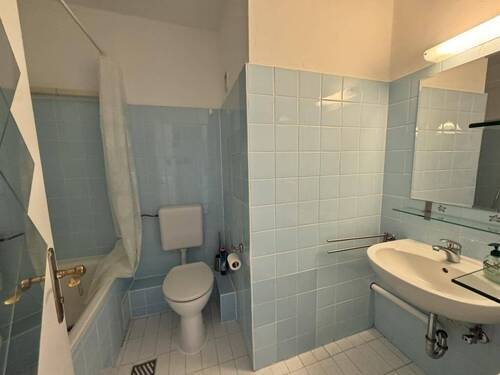 Badezimmer mt Badewanne - 