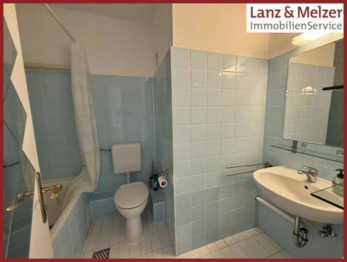 Badezimmer mt Badewanne - 