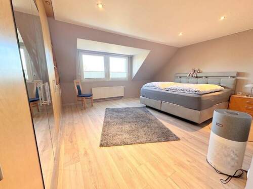 großes Schlafzimmer - 