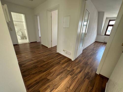 IMG_4787 - EBK Abkauf mögl. + sonniger Balkon an der Küche + im DG !