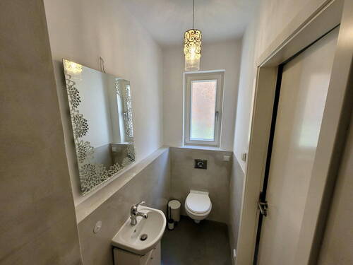 Badezimmer Erdgeschoss I - 