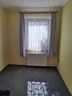 Zimmer 2 - 