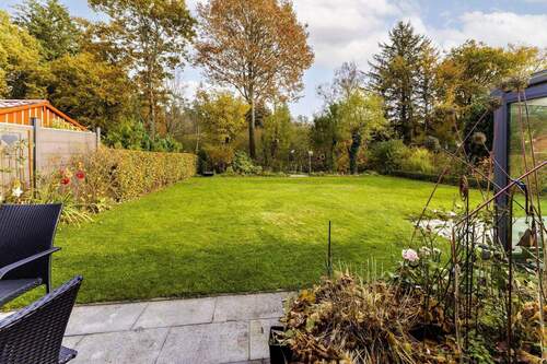 Terrasse neben dem Wintergarten - 