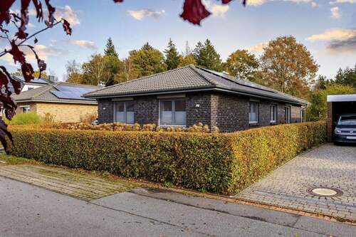 Ansicht von der Süd-West-Seite - 3 Zimmer Bungalow zum Kaufen in Flensburg