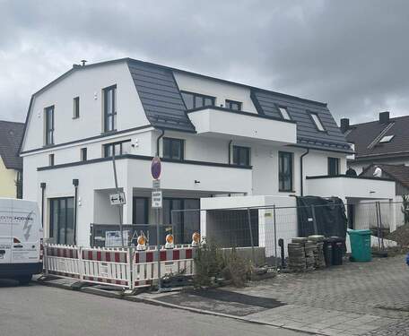 Außenansicht - 3 Zimmer Etagenwohnung zur Miete in Germering