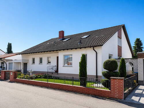 Seitenansicht - 7 Zimmer Einfamilienhaus in Speyer