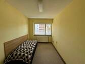 Zimmer 2 - 