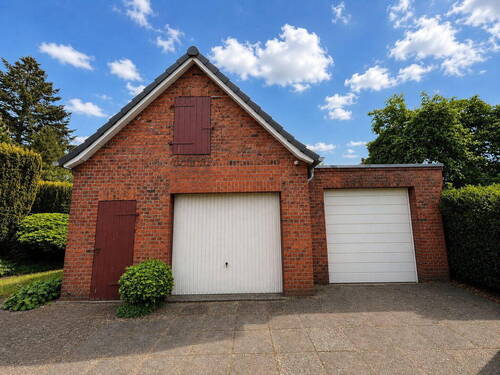 Werkstatt und Garagen - 