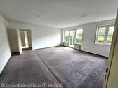 Wohnzimmer - Attraktive 3 Zimmer Eigentumswohnung mit TG Stellplatz in Trier Süd zu verkaufen, sofort frei