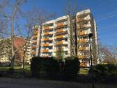 Straßenansicht - Etagenwohnung mit 95,00 m² in Hürth zum Kaufen