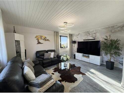 Wohn- und Esszimmer - 