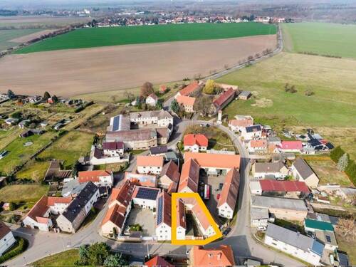 ungefähre Grundstücksgrenzen - Mehrfamilienhaus, Wohnhaus zum Kaufen in Zeitz
