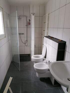 Badeuimmer - 9 Zimmer Einfamilienhaus in Leimen