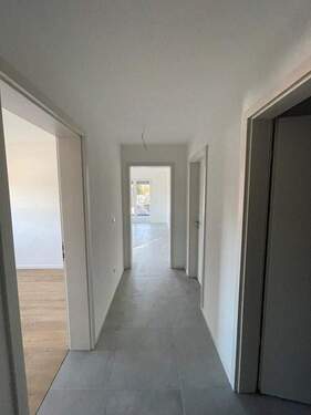 Flur - 3 Zimmer Etagenwohnung in Aidlingen