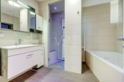 Bad UG - 1 Zimmer Einfamilienhaus in Eppstein