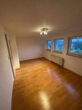 Wohnzimmer - Bad Elster, 2-Raum Wohnung in zentraler, ruhiger Lage in Sachsens traditionsreichstem Staatsbad