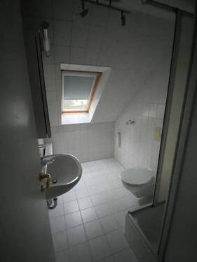 Bad - 2 Zimmer Etagenwohnung in Bad Elster