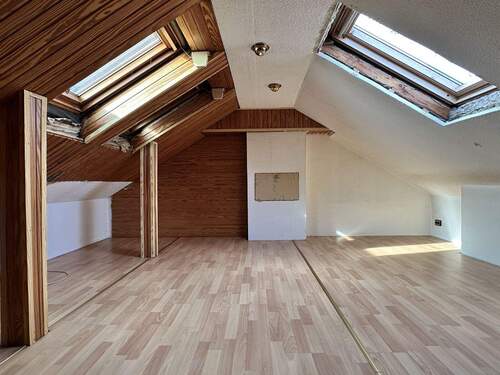 Dachgeschosszimmer (ohne Heizung) - 