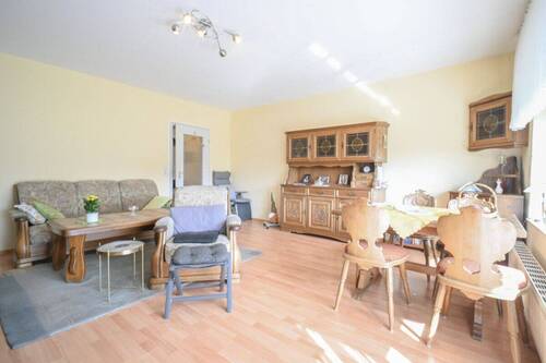 Wohnzimmer - 3 Zimmer Etagenwohnung zur Miete in Babenhausen