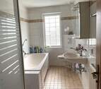 Bad im Dachgeschoss - 