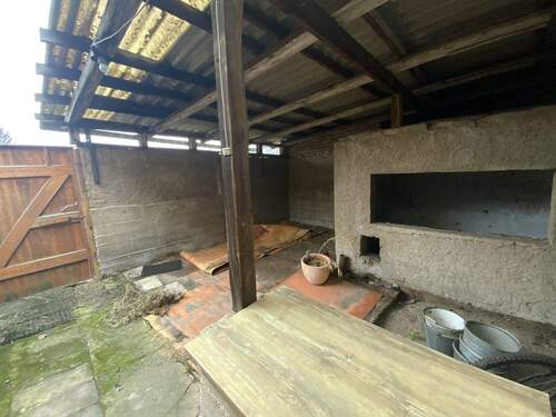 Überdachte Abstellmöglichkeit - 