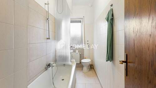 1. OG Badezimmer 1 - 