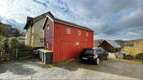 Schuppengebäude - 4 Zimmer Etagenwohnung zur Miete in Hohnstein