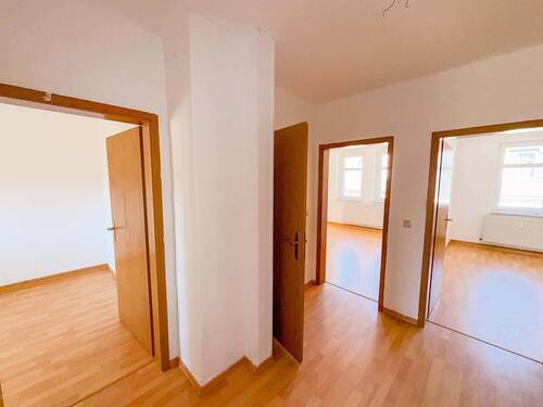 72_2.jpg - Etagenwohnung zum Kaufen in Zwickau