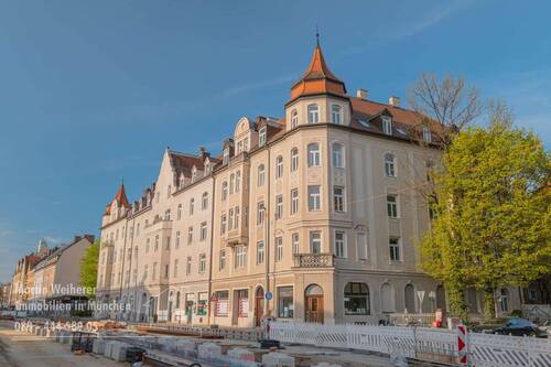 _ - 2,5 Zimmer Wohnung plus Ladengeschäft - Denkmalschutz mit Potenzial