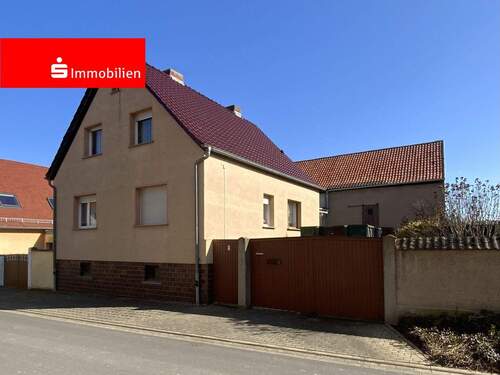 Titelbild - Viel Platz zum Wohnen auf großzügigem Grundstück