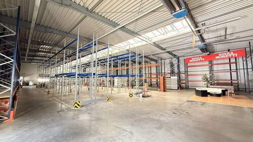 Lagerhalle - 