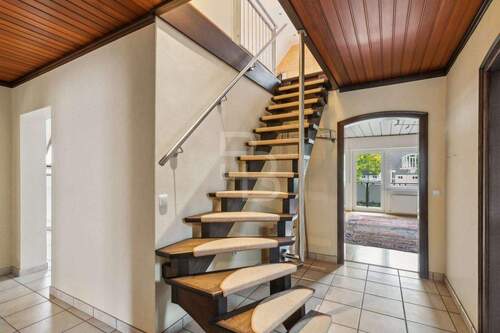 Zugang vom OG in den Spitzboden - 