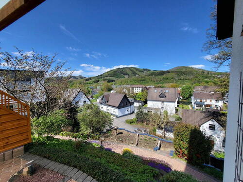 Blick von Terrasse ins Tal - 