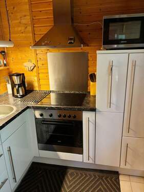 Küche.jpg - 2 Zimmer Einfamilienhaus zum Kaufen in Ilmenau