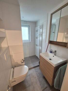 Bild 2 - 2 Zimmer Etagenwohnung zur Miete in Hanau