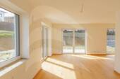 Beispiel Wohnbereich - Doppelhaushälfte mit 132,00 m&sup2; in Neukirchen am Inn zum Kaufen