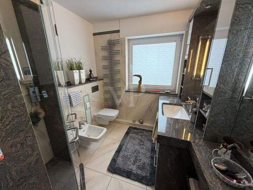 Badezimmer im Erdgeschoss - 