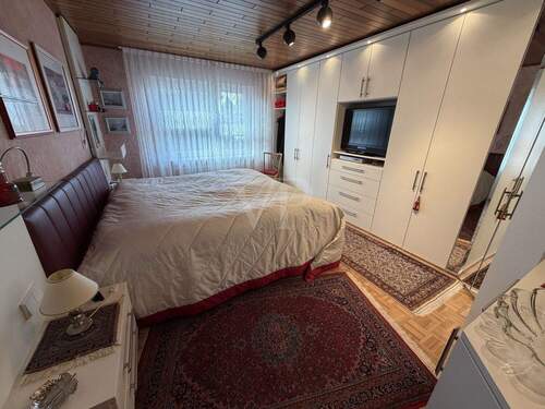 Schlafzimmer im Erdgeschoss - 