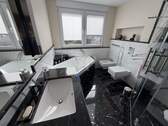 Badezimmer im Obergeschoss - 