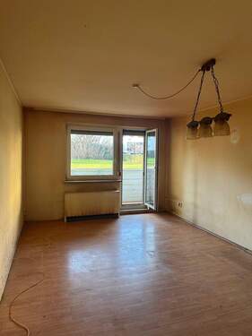 Wohnzimmer 1.jpg - Etagenwohnung mit 62,00 m&sup2; in Barsinghausen zum Kaufen
