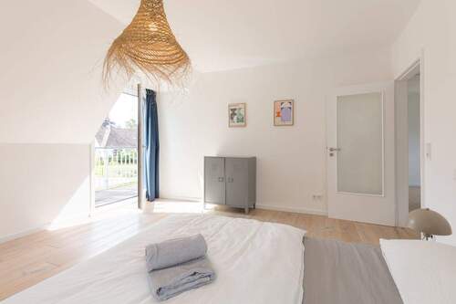 Schlafzimmer II OG - 