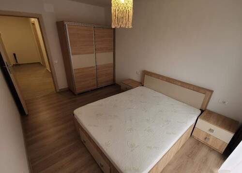 1008061_3810277.jpg - 