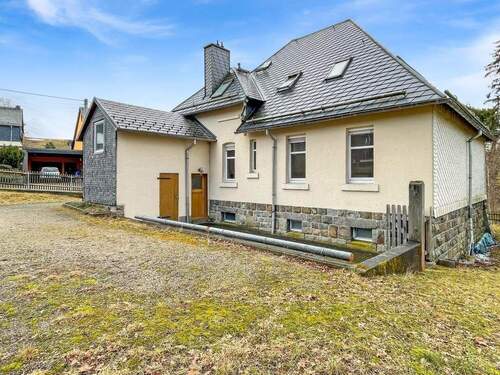 Seitliche Hausansicht - 