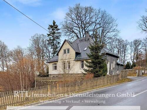 Ansicht - Zweifamilienhaus - Eigennutzung und Vermietung kombinierbar! (A1671)