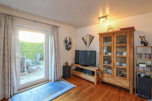 Wohnzimmer - 6 Zimmer Einfamilienhaus in Erding