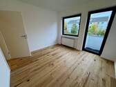 Kinderzimmer/Büro mit Balkon - 