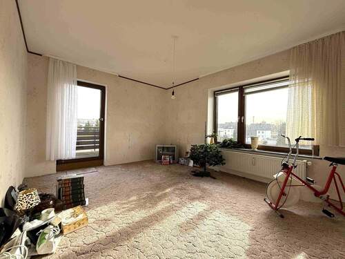 WZ 1.OG zum Balkon - 