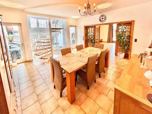 Esszimmer - Erdgeschoss - 1 Zimmer Einfamilienhaus zum Kaufen in Grevenbroich