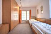 Schlafzimmer EG - 